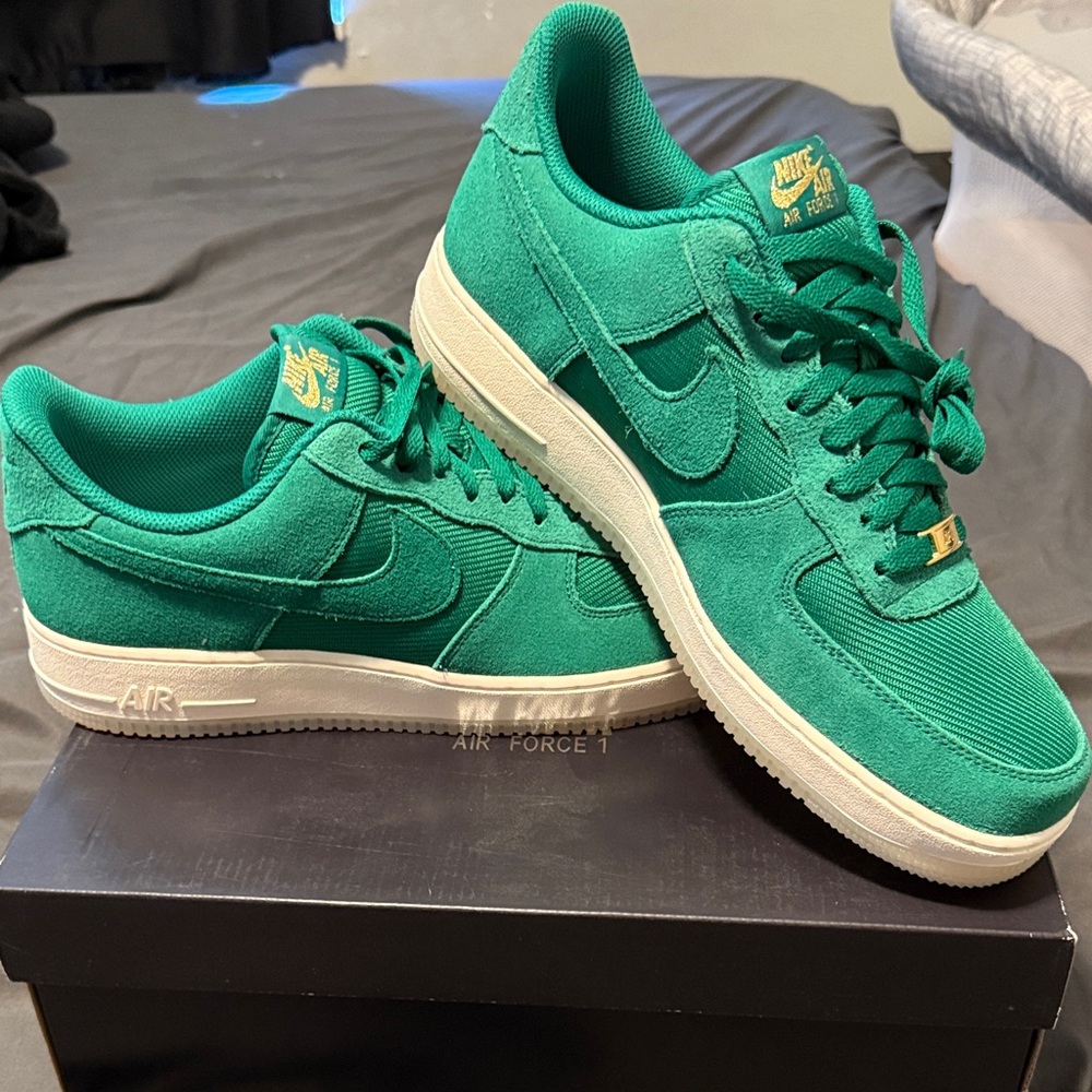 Nike Air Force 1 ‘07 LV8 Malachite-Pale Ivory